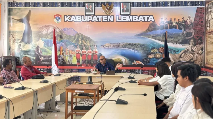 Bupati Lembata Minta Mahasiswa Berani Bermimpi Besar