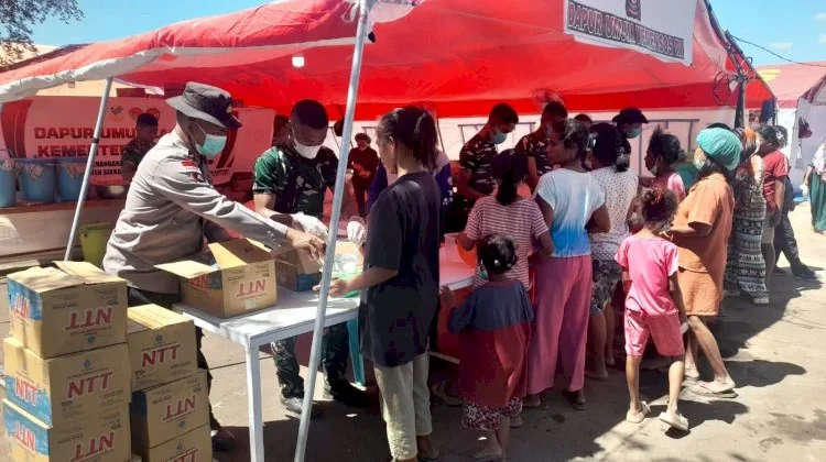 Unit Logistik Posko Samador Salurkan Makanan Pengungsi Gempa