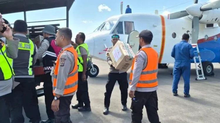 Pesawat Kargo dan Cassa Bawa Bantuan Kemanusiaan ke Sikka
