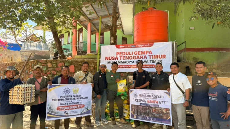 Muhammadiyah Manggarai Salurkan Bantuan Logistik untuk Korban Gempa di Reo