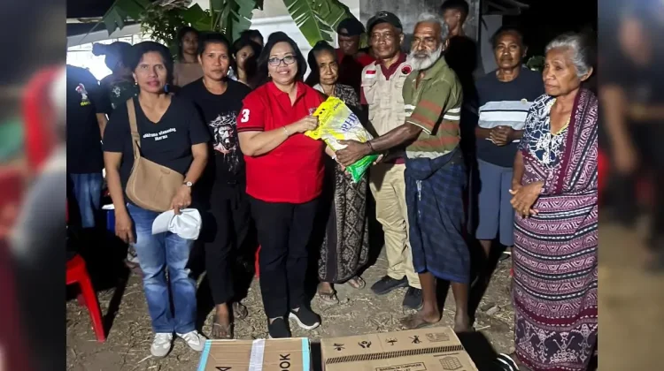 PDI Perjuangan Salurkan Bantuan untuk Pengungsi Watuliwung