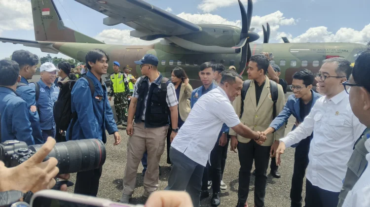 Bupati Hery Minta Biaya Kuliah Mahasiswa Manggarai di Luar Daerah Digratiskan