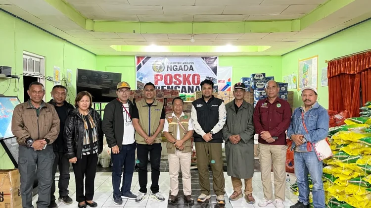 BULOG Bajawa Salurkan 221 Ton Beras bagi Korban Gempa Bumi di Ngada dan Nagekeo