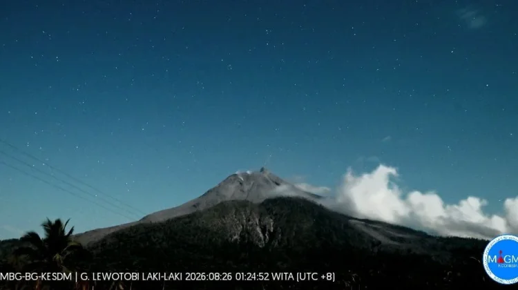 Erupsi Lewotobi Laki-laki Masih Berlangsung, Interval Semakin Jarang