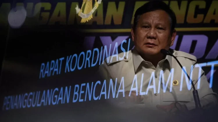 Presiden Prabowo Pimpin Rapat, Perintahkan Percepatan Pemulihan Gempa Flores