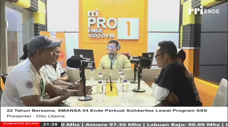 Alumni Smansa 04 Ende Hidupkan Nostalgia di RRI