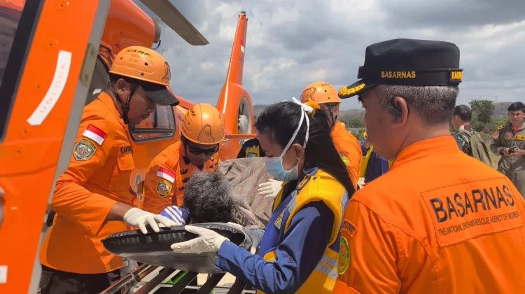 Pasca Gempa M 7,7, Empat Warga Manggarai Timur Diterbangkan ke Mabar