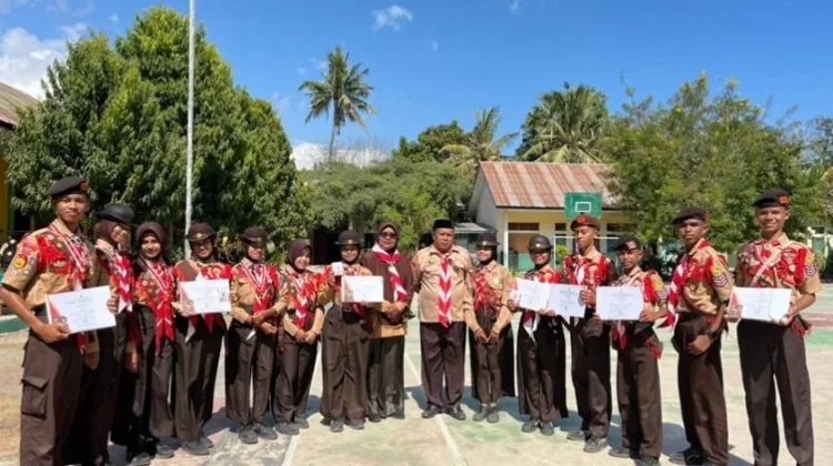 12 Murid MTsN 2 Lembata Kembali dari Jamda dan Jamnas Pramuka