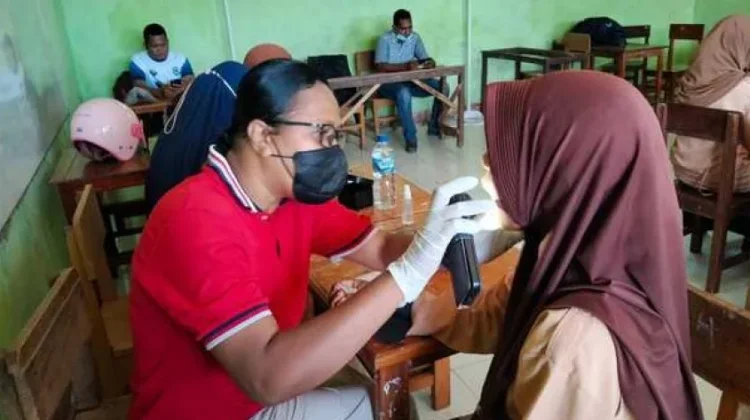 Cek Kesehatan Gratis Jangkau 303 Warga MTsN 3 Lembata di Tiga Zona