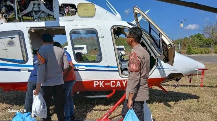 Logistik Sembako Diterbangkan dari Maumere ke Palue