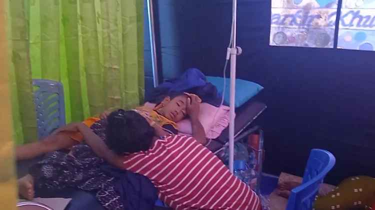 Gedung Rusak akibat Gempa, Puskesmas Nangaroro Tetap Layani Warga di Tenda Darurat