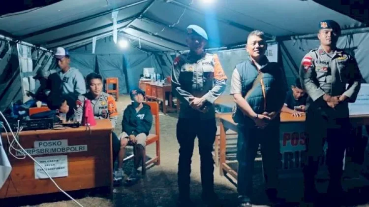 Kapolsek Reo Pantau Posko Pengungsian, Empat Pasien Masih Dirawat