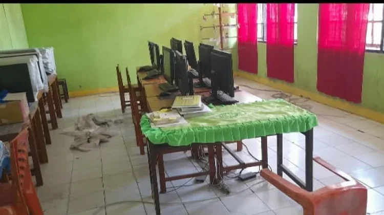 Pascagempa Flores, SMA Dharma Bakti Butuh Bantuan Komputer
