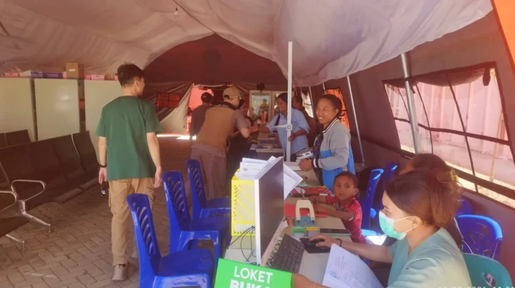 Beragam Keluhan Pasien Pengungsian Diperiksa di RSUD Pratama Raja