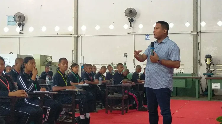 Bupati Sikka Dorong Mahasiswa Vokasi Jadi Pencipta Kerja