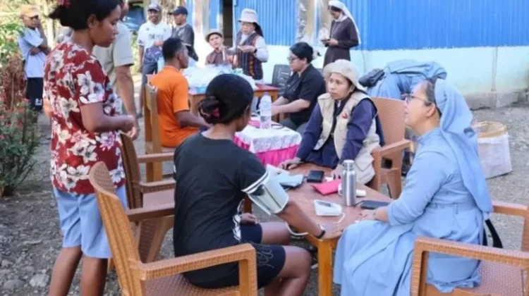 JPIC OFM Manggarai, Berikan Layanan Kesehatan Bagi Penyitas Gempa
