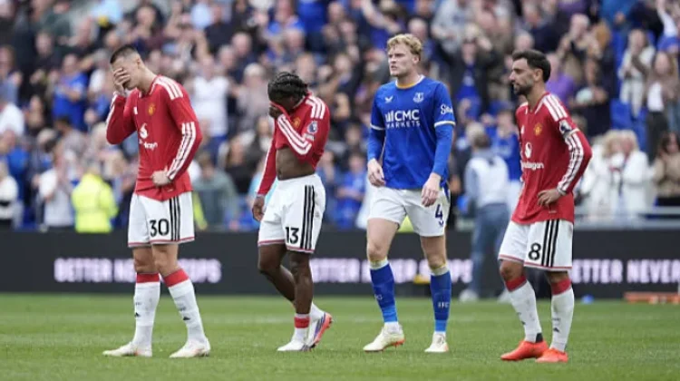 Manchester United Dua Kali Unggul, Gagal Menang di Everton