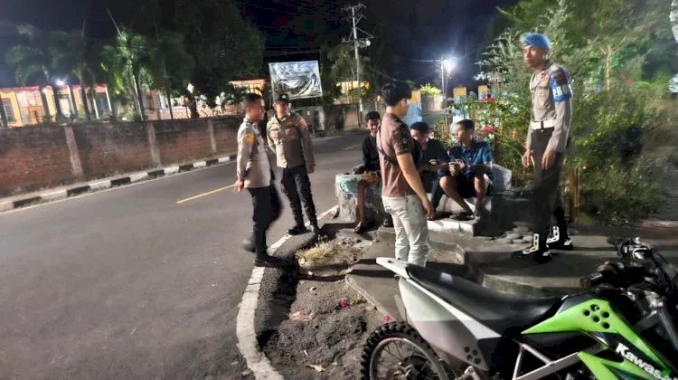 Patroli Malam Polres Flotim Sasar Titik Keramaian Kota Larantuka