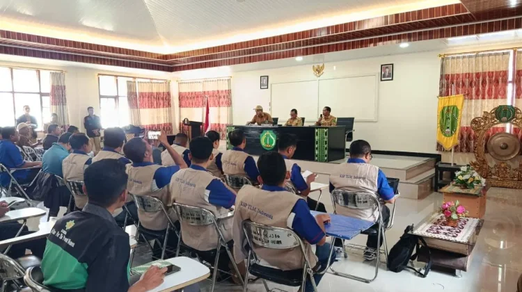 Rakor Dampak Gempa Bumi bagi Nasabah Bank dan Anggota Koperasi Se-Kabupaten Ngada
