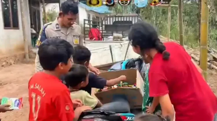 Peduli Anak Korban Gempa, Polres Ngada Gelar Trauma Healing di Riung