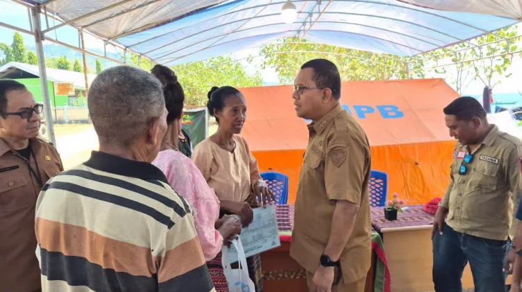 Gubernur Melki ke Palue, Bawa Santunan dan Perjuangkan Armada Ferry