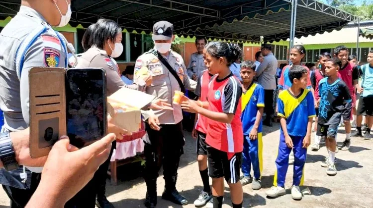 Polres Flotim Dampingi 400 Siswa Terdampak Erupsi Lewotobi