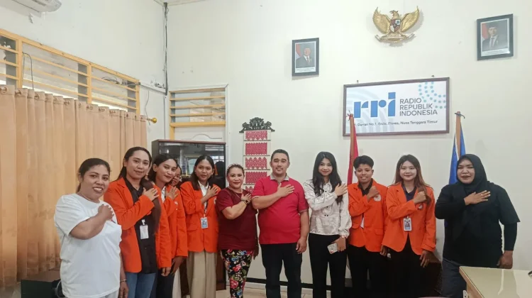 Sebanyak Enam Mahasiswa Unipa Maumere Magang di RRI Ende