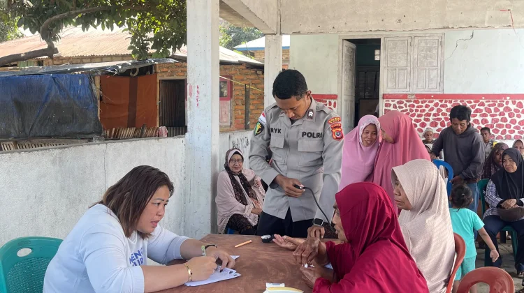Pelayanan Medis Keliling Polres Ende Jangkau 43 Warga Pasca Gempa