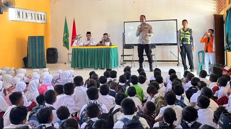 Kolaborasi MIN Sikka, Polres, dan UNIPA Dukung Pemulihan Pembelajaran Pascagempa