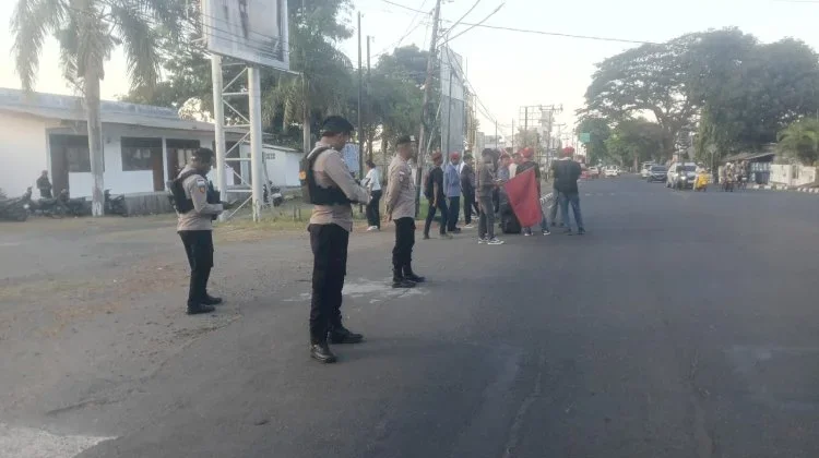 PMKRI Sikka Soroti Bantuan Gempa dan Kasus Dokter Hewan