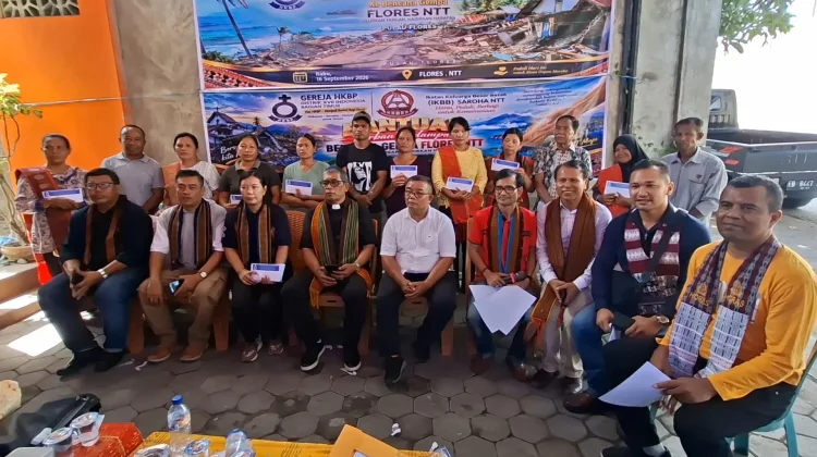HKBP dan IKBB Saroha NTT Salurkan Bantuan bagi Warga Terdampak Gempa Flores