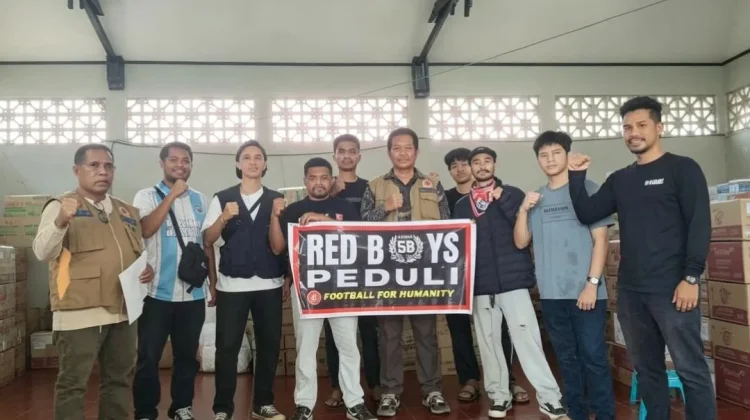 Relawan Muda Bantu BPBD Lengkapi Data Korban Gempa Ende