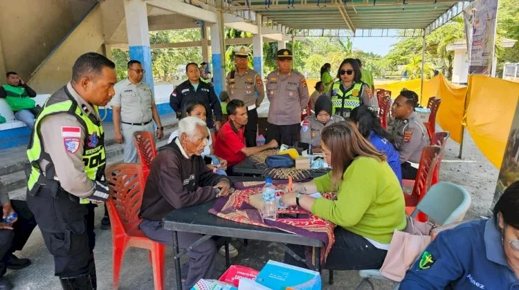 Satlantas Polres Ende Gelar Bakti Kesehatan dan Donor Darah di Terminal Roworeke