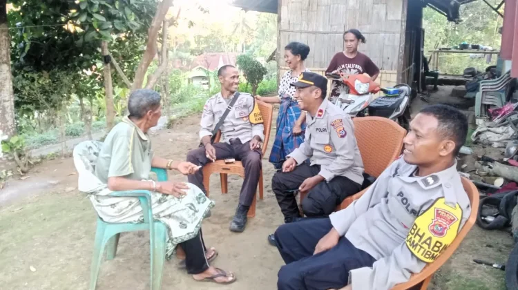 Polsek Adonara Barat Bangun Komunikasi Keamanan dengan Tokoh Masyarakat