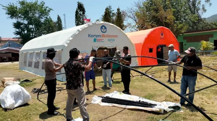 Polsek Reo Dirikan Tenda, Pastikan Proses Belajar Mengajar di SDN I Reok Berjalan