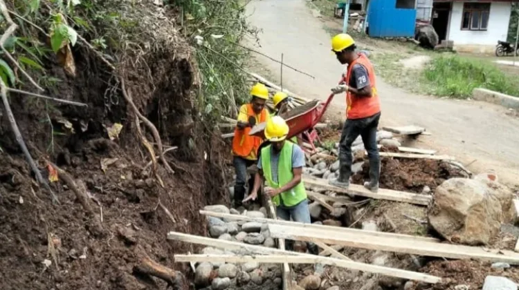 Proyek PLTP Ulumbu Unit 5 Libatkan 75 Persen Tenaga Kerja Lokal Asal Manggarai