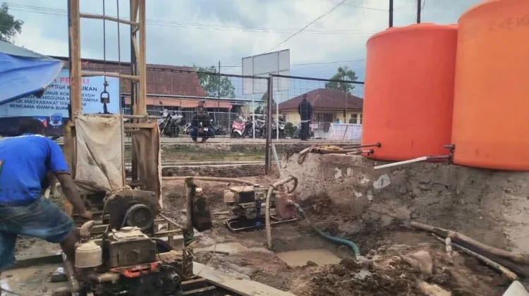 Pertamina Bantu Sumur Bor, Perkuat Ketersediaan Air di RS Lapangan Ruteng