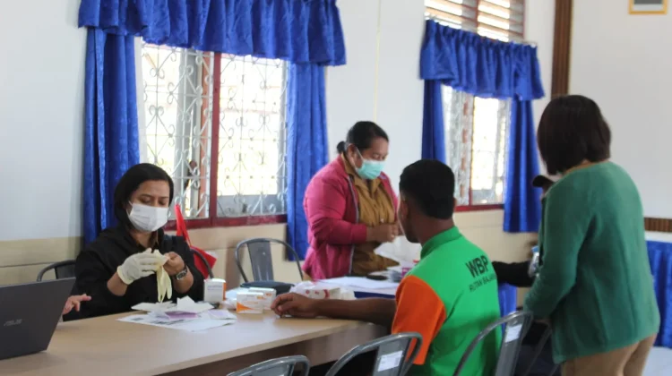 Warga Binaan Rutan Bajawa Jalani Skrining Kesehatan dan TBC