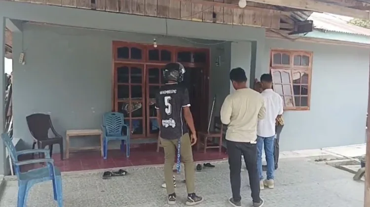 Panitia Pilkades Desa Gorontalo Datangi Rumah Warga Sakit untuk Kawal Hak Pilih