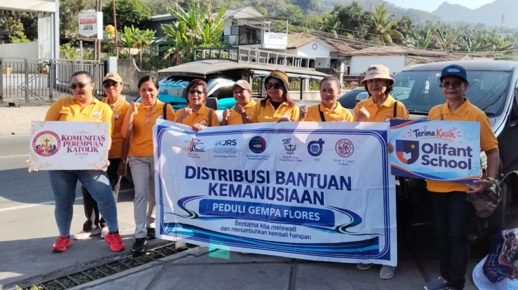 Kolaborasi KPK Ende dan Olifant School Salurkan Bantuan bagi Warga Flores