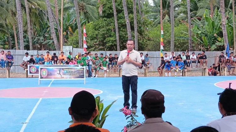 Turnamen Futsal PGRI, Bupati Doni Dihen Ingatkan Persaudaraan