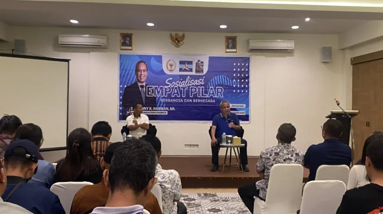BKH Ajak Jurnalis Labuan Bajo Kawal Keadilan Ekonomi lewat Tulisan