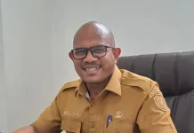 Naikan PAD, Bapenda Ende Pasang 31 Tapping Box di Rumah Makan