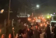 Ribuan Umat Islam Ikuti Pawai Obor Ramadan Ende