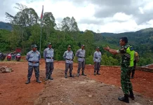 Babinsa Ruteng Latih LINMAS Desa Nati Tingkatkan Kedisiplinan
