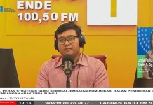 Guru Menjadi Kunci Komunikasi pada Pendidikan Anak Tunarungu