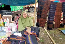 Menjaga Asa lewat Helai Tenun Wolowaru
