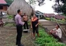 Bhabinkamtibmas Waesae Intensifkan Patroli Jaga Kamtibmas