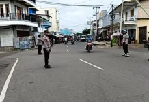 Polsek Adonara Timur Jaga Kelancaran Aktivitas Pasar Inpres Waiwerang