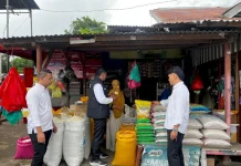 Polres Sikka Intensif Awasi Harga Sembako